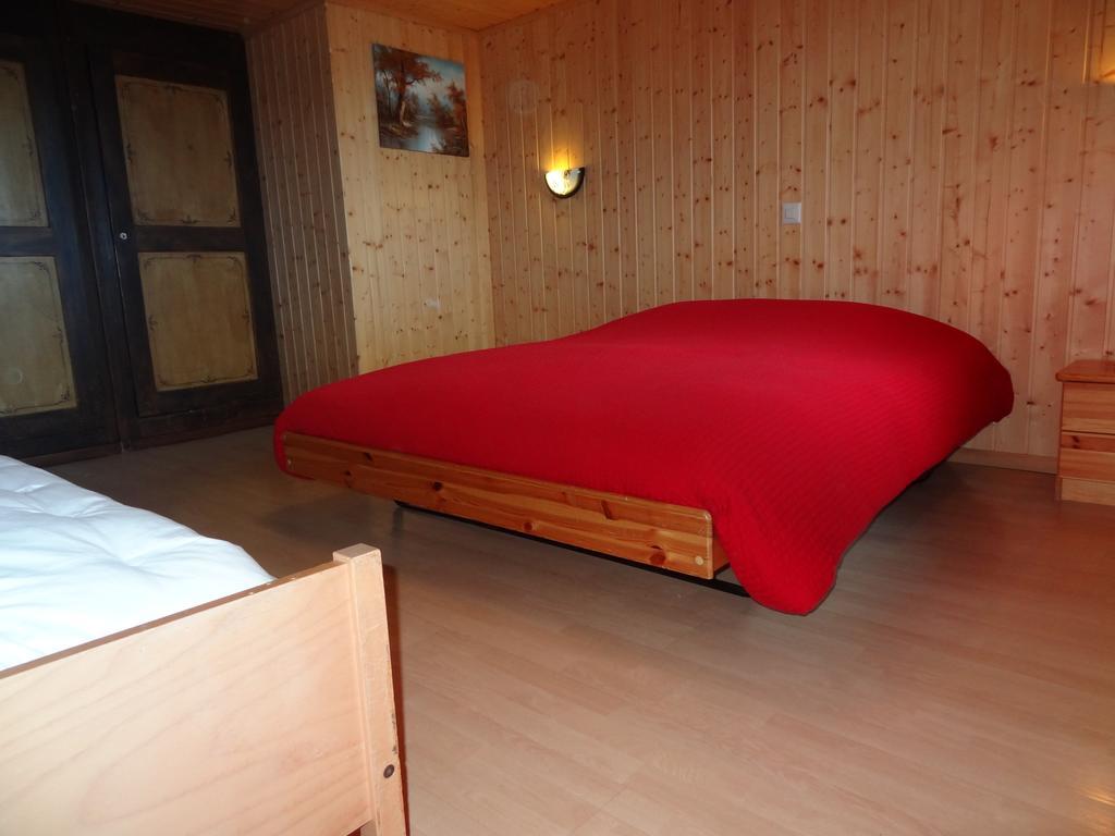 Bed and Breakfast Helvetia Troistorrents Zimmer foto